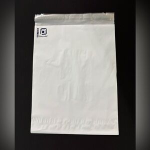 50 - 10 x 13 White Poly Mailers - Durable Shipping Bags. 20 pieces